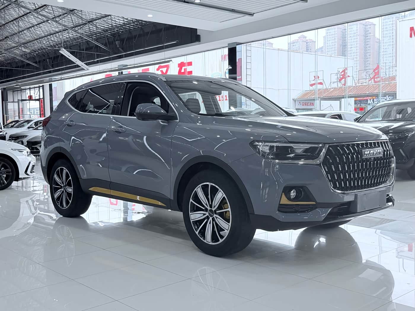 Haval Haval H6 1.5 л 2023 г. Серебристо-серый, пробег 19000 км