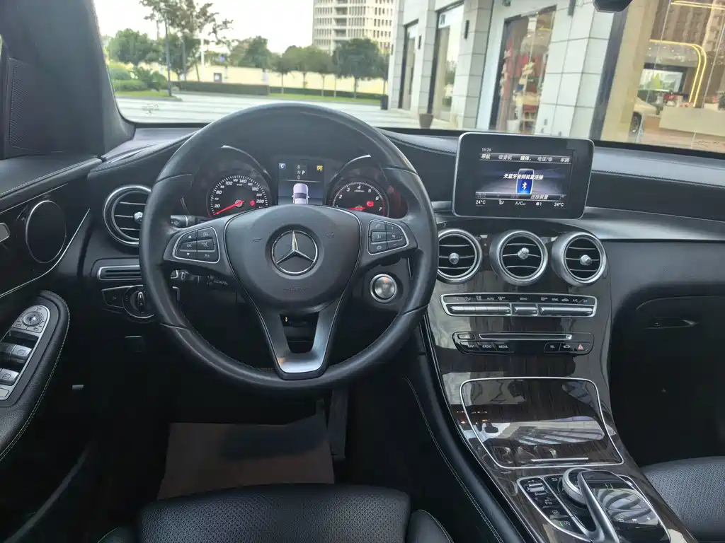 Mercedes-Benz GLC — миниатюра 10