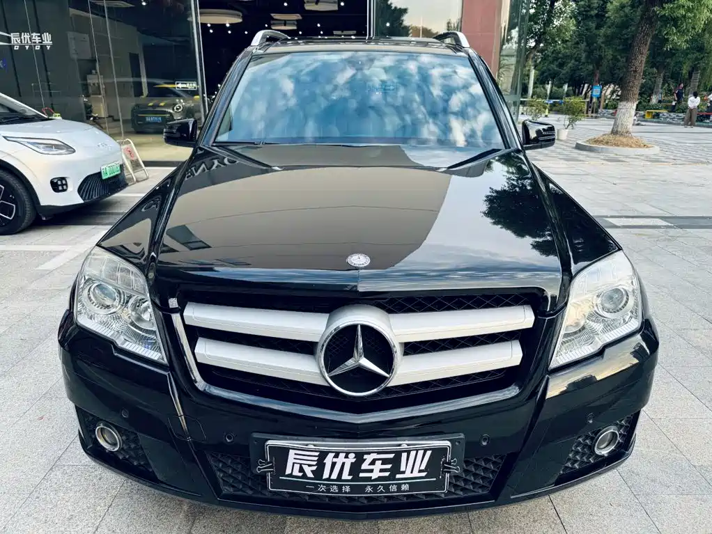 Mercedes-Benz GLK-Class (Import) — миниатюра 3