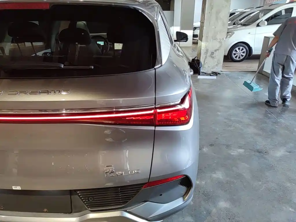 BYD Yuan Plus — миниатюра 8