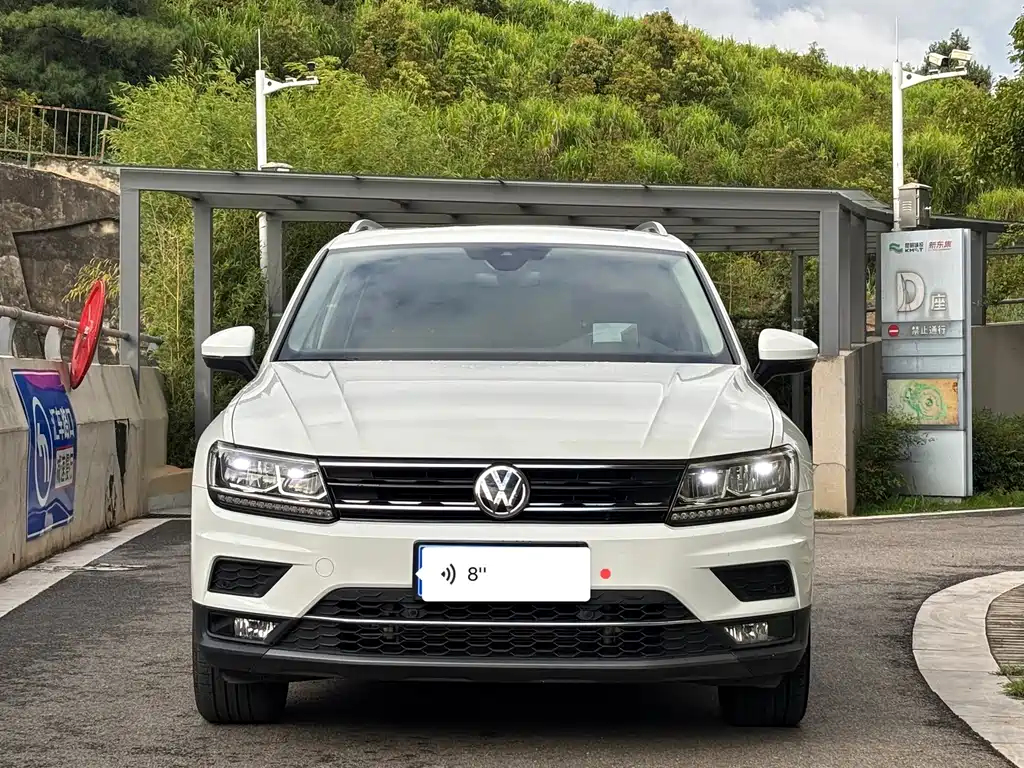 Volkswagen Tiguan — миниатюра 2