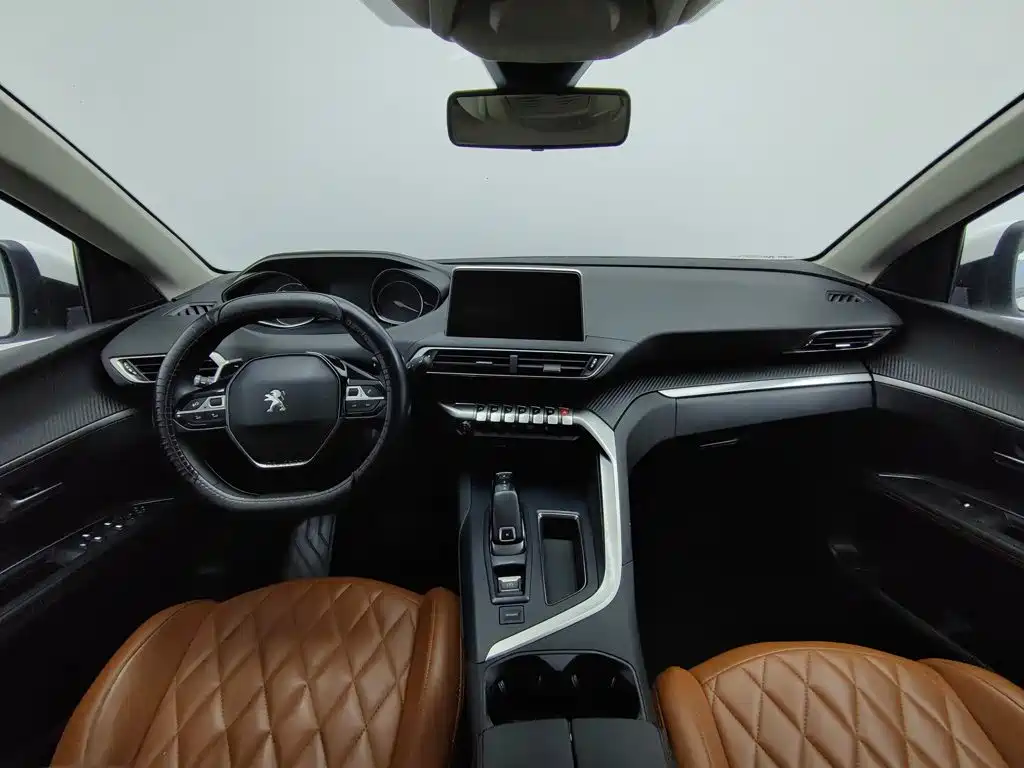Peugeot 5008 — миниатюра 5