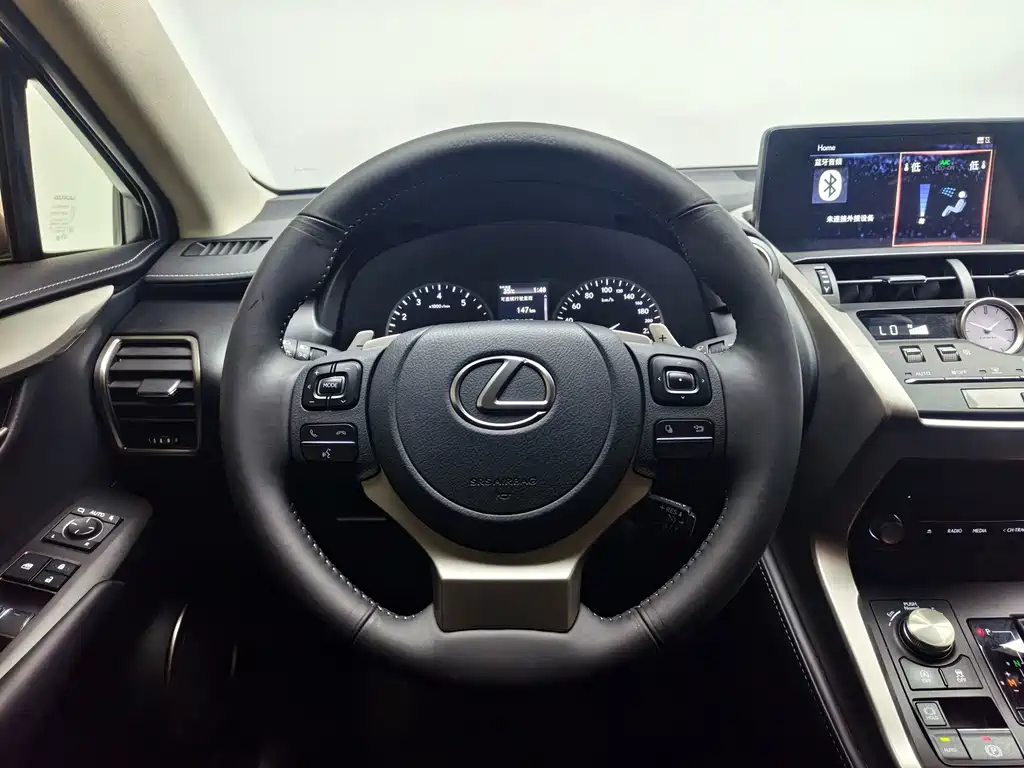 Lexus NX — миниатюра 13