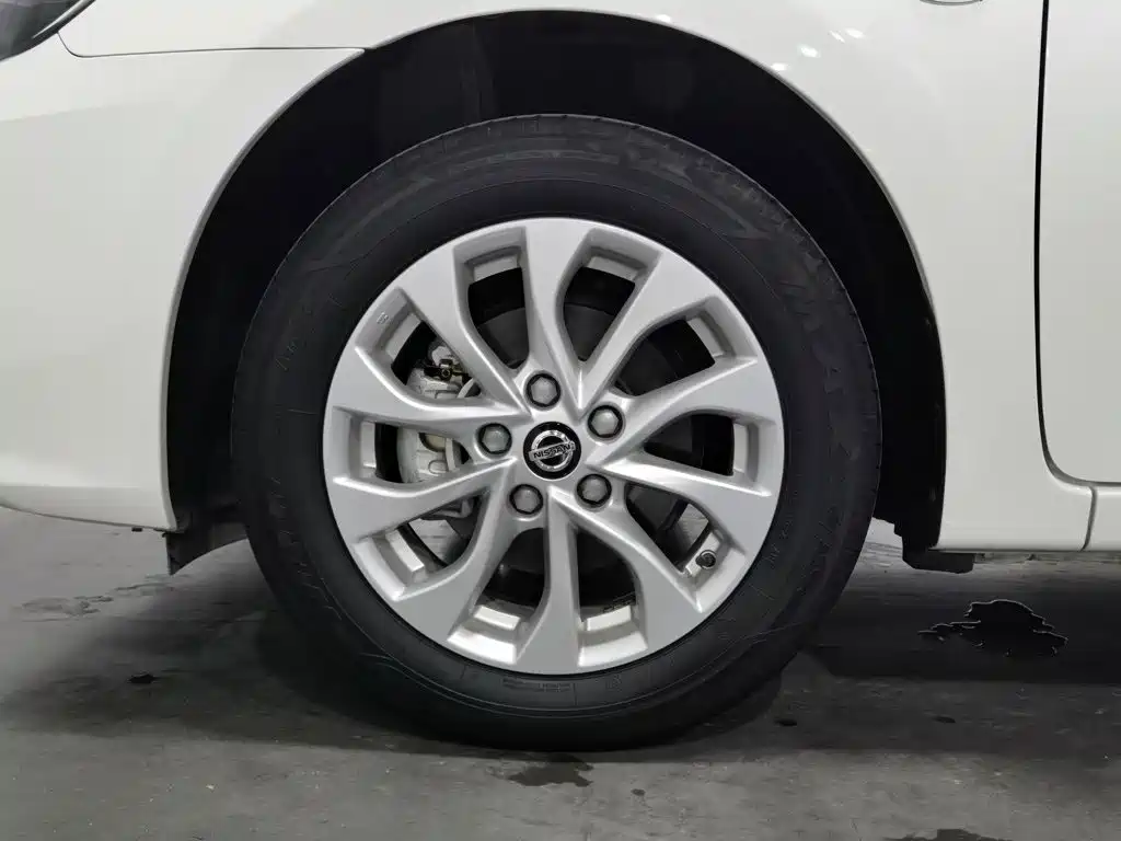 Nissan Sylphy — миниатюра 17