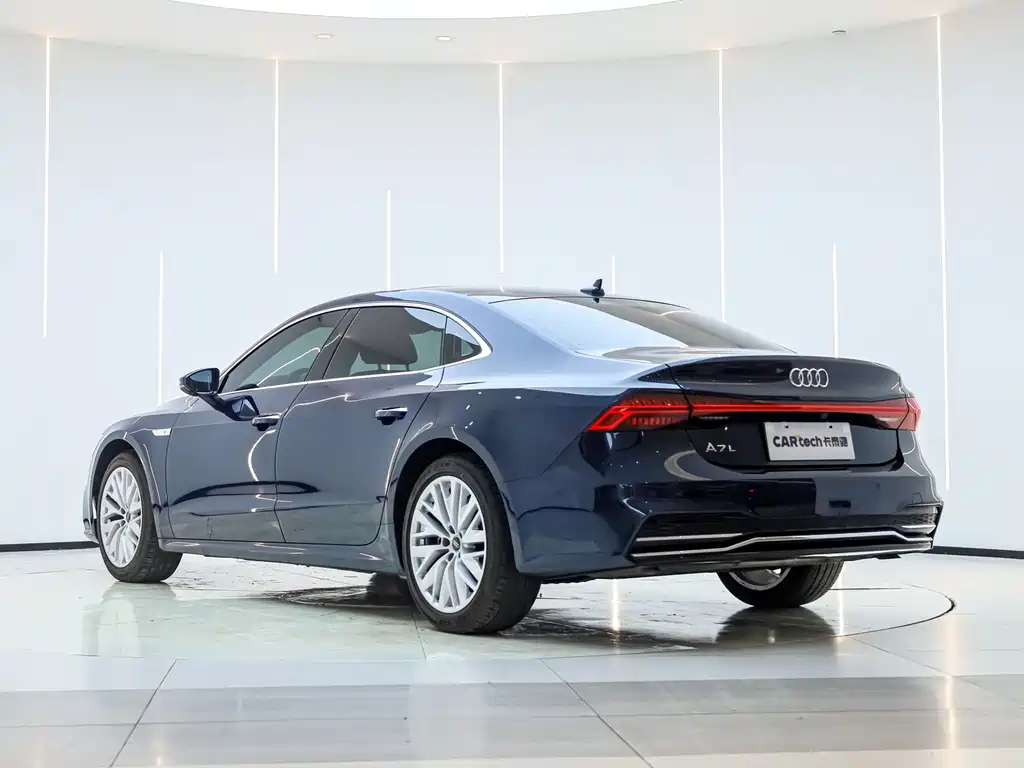 Audi A7L — миниатюра 6