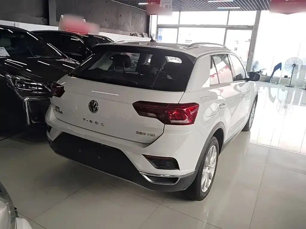 Volkswagen T-Roc — миниатюра 7