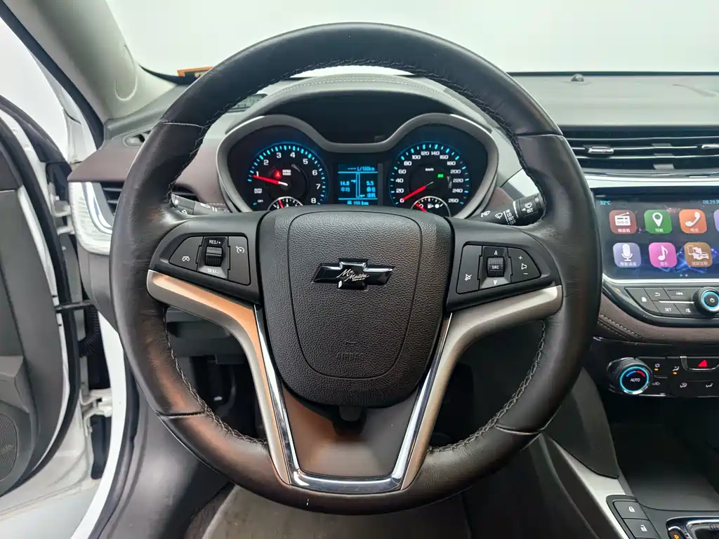 Chevrolet Malibu — миниатюра 13
