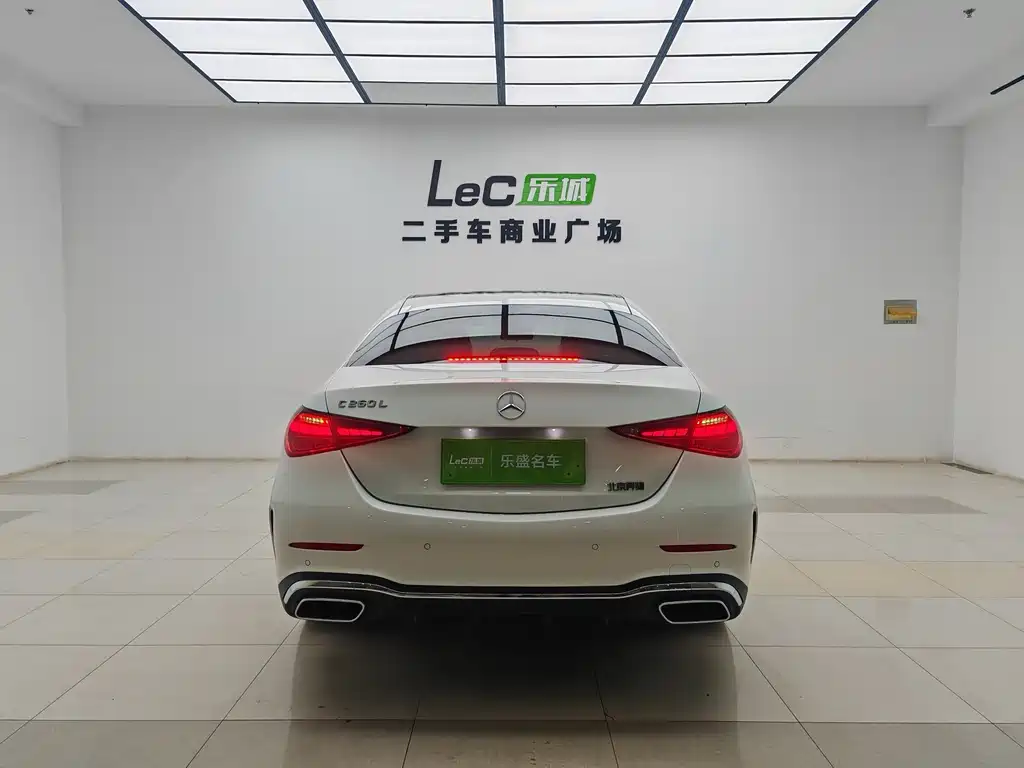 Mercedes-Benz C-Class — миниатюра 5