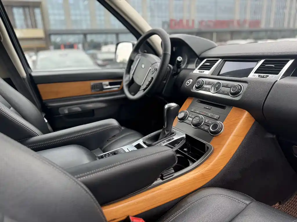 Land Rover Range Rover Sport 2013 5.0 NA V8 HSE