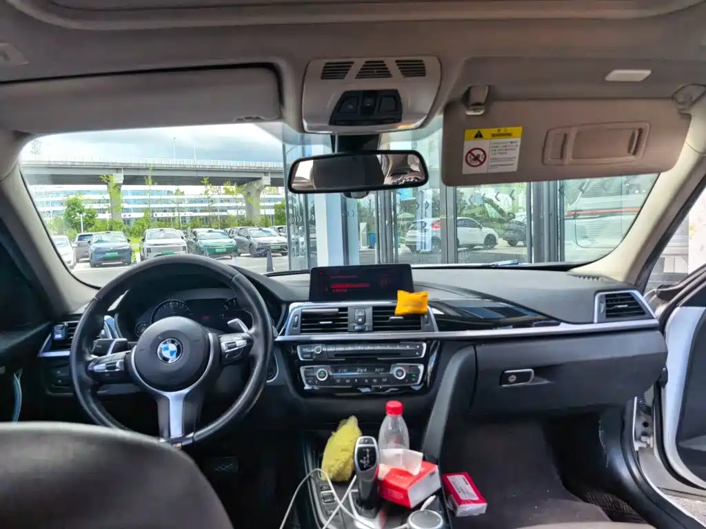 BMW 3 Series — миниатюра 9