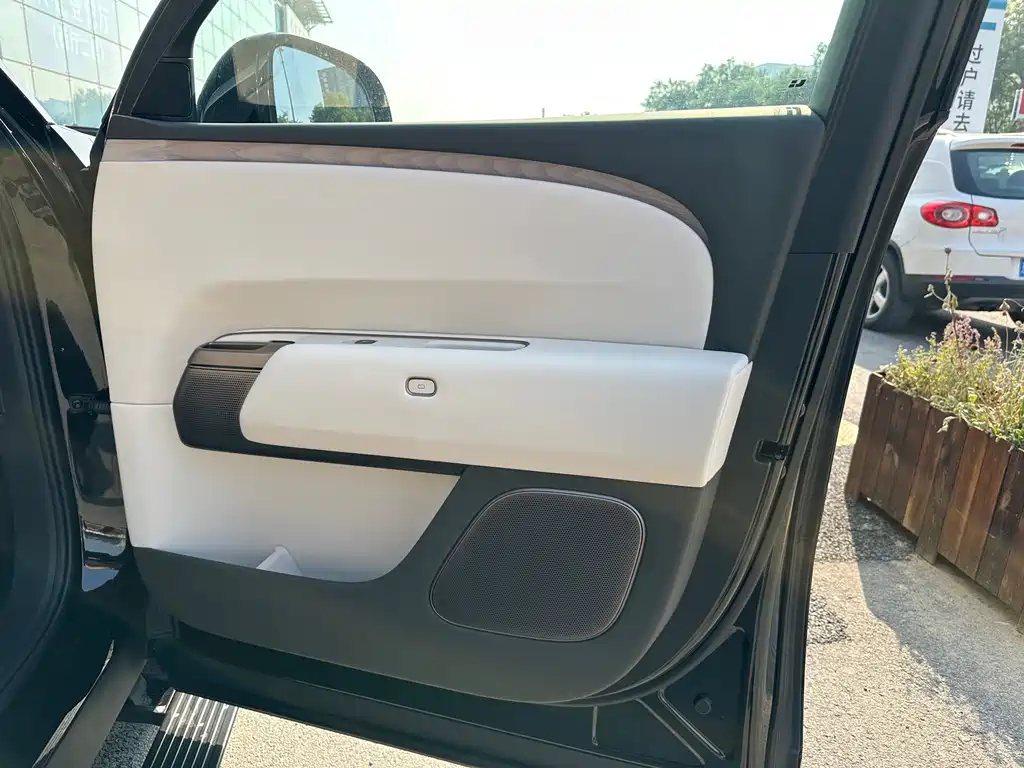 Li Auto Li L9 — миниатюра 13