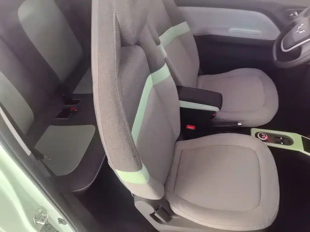 Wuling MINIEV — миниатюра 25