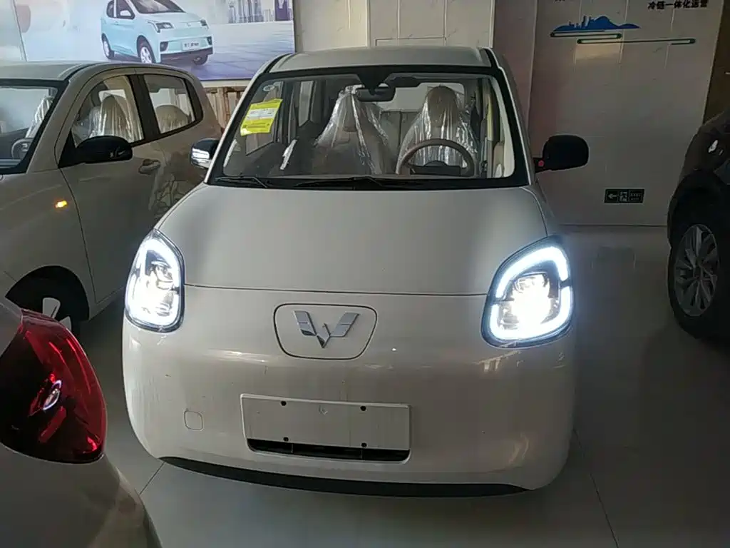 Wuling MINIEV — миниатюра 3