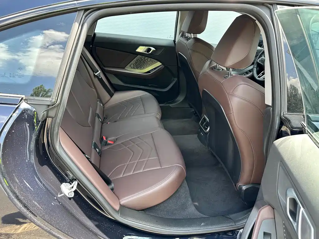 BMW 2 Series — миниатюра 13