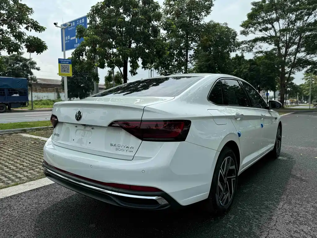 Volkswagen Sagitar — миниатюра 17