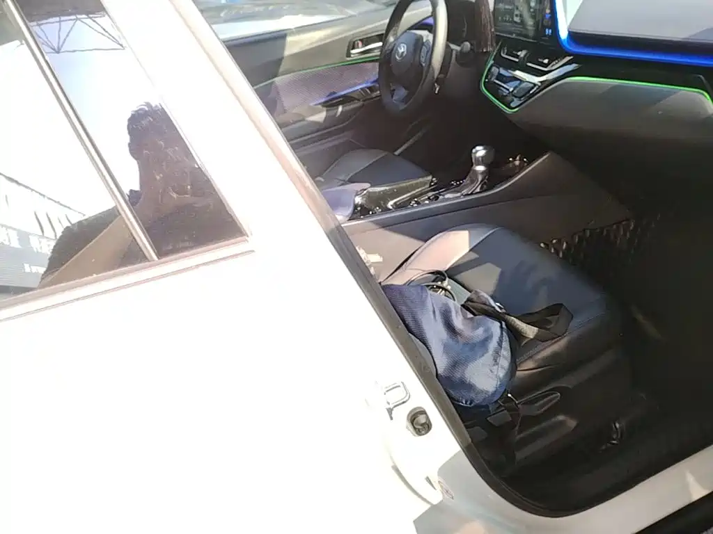 Toyota C-HR — миниатюра 25