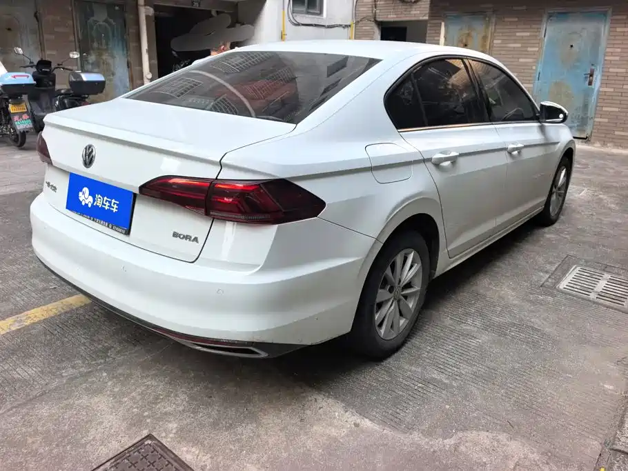 Volkswagen Bora — миниатюра 3