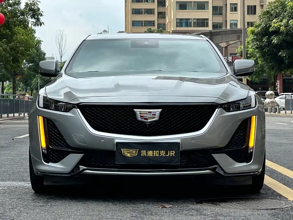 Cadillac CT5 — миниатюра 2