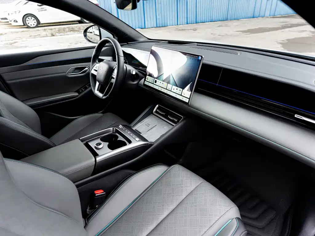 BYD Qin L — миниатюра 8