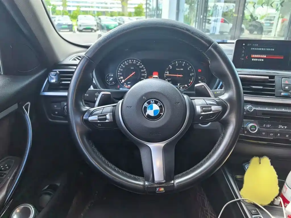 BMW 3 Series — миниатюра 3