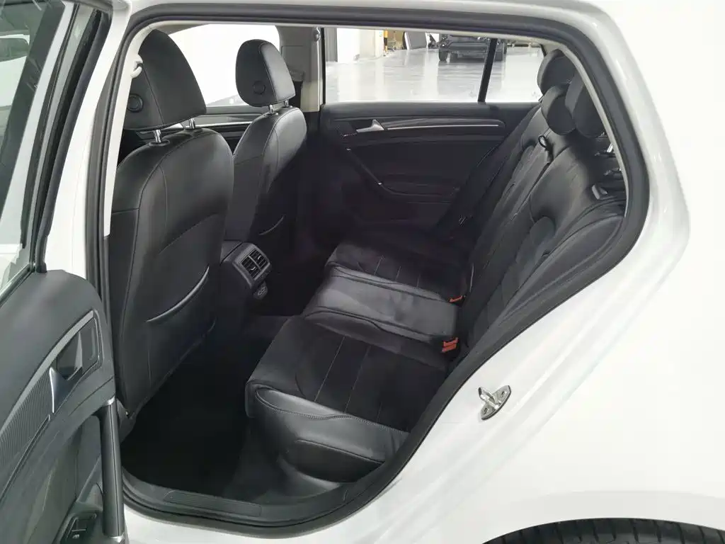 Volkswagen Golf — миниатюра 15