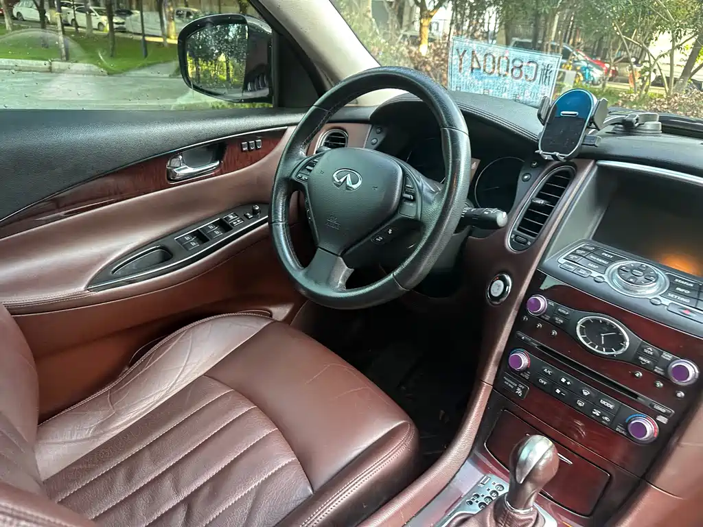 Infiniti QX50 (Import) — миниатюра 16