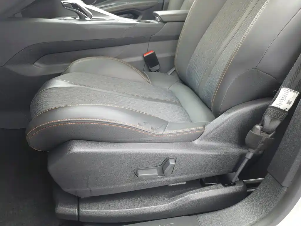 Peugeot 4008 — миниатюра 20
