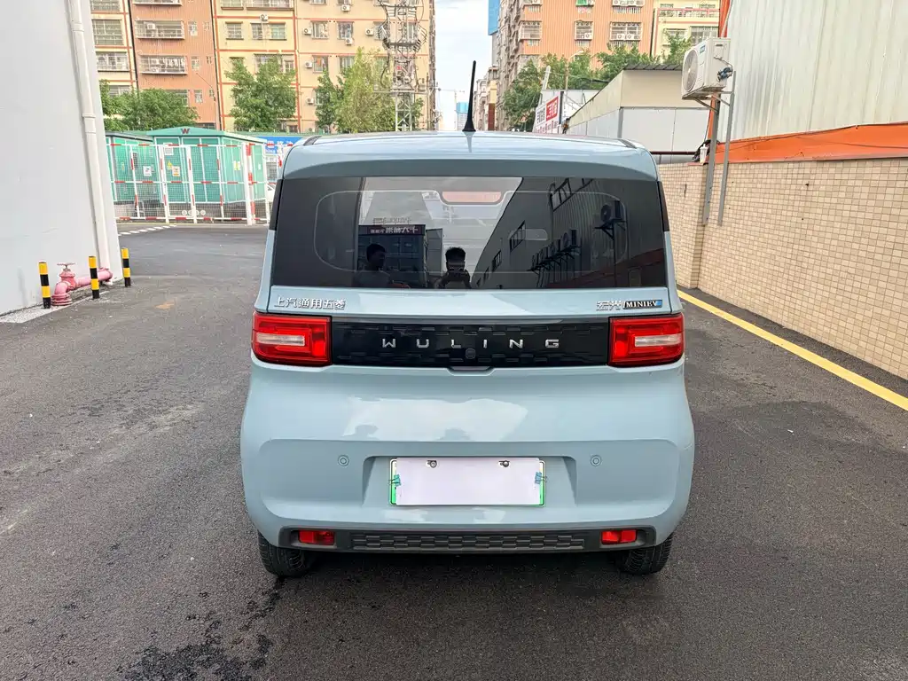 Wuling MINIEV — миниатюра 8
