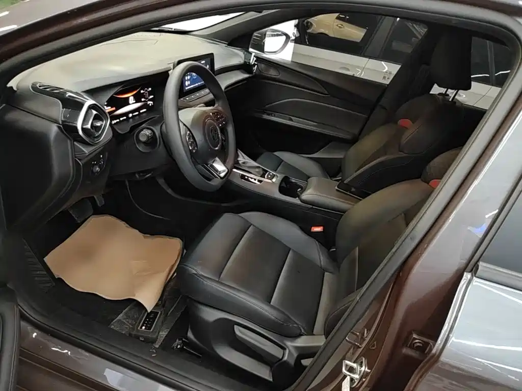 MG MG5 — миниатюра 15