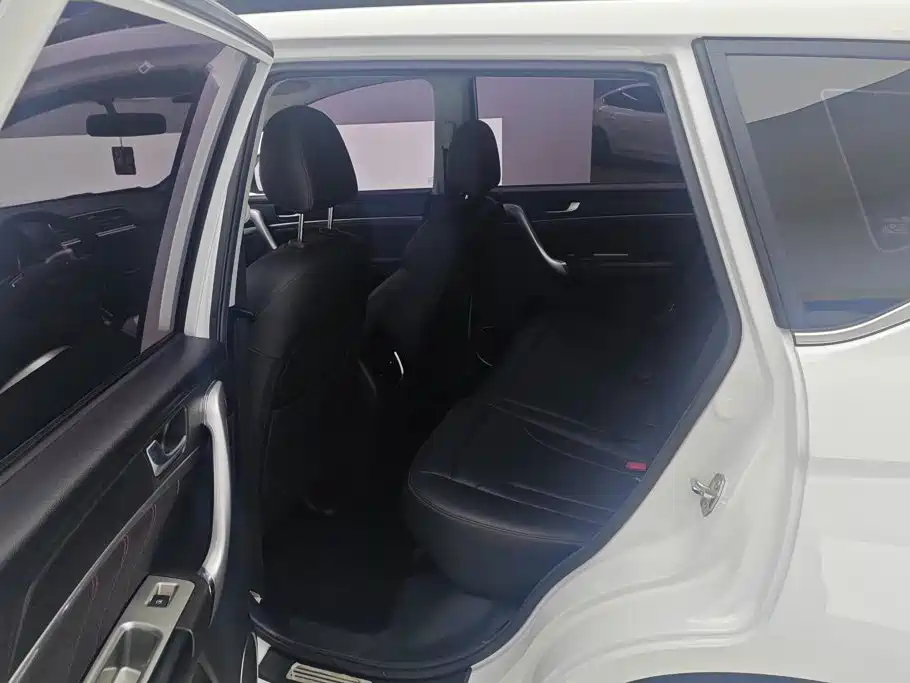 Haval M6 — миниатюра 11