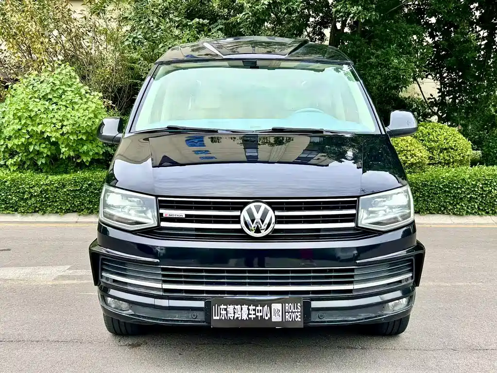 Volkswagen Caravelle 2017 2.0TSI Luxury 7 мест