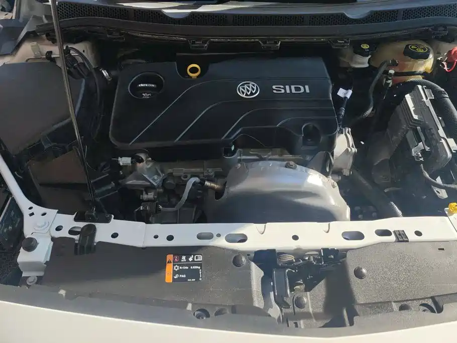 Buick Verano — миниатюра 10