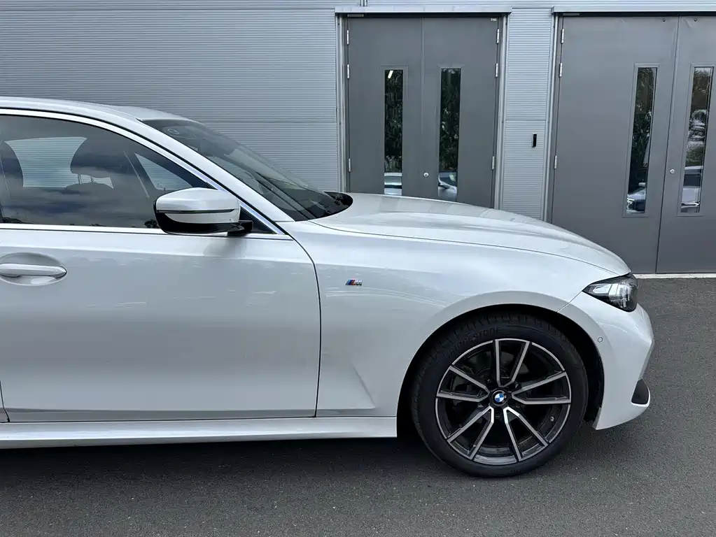 BMW 3 Series — миниатюра 6