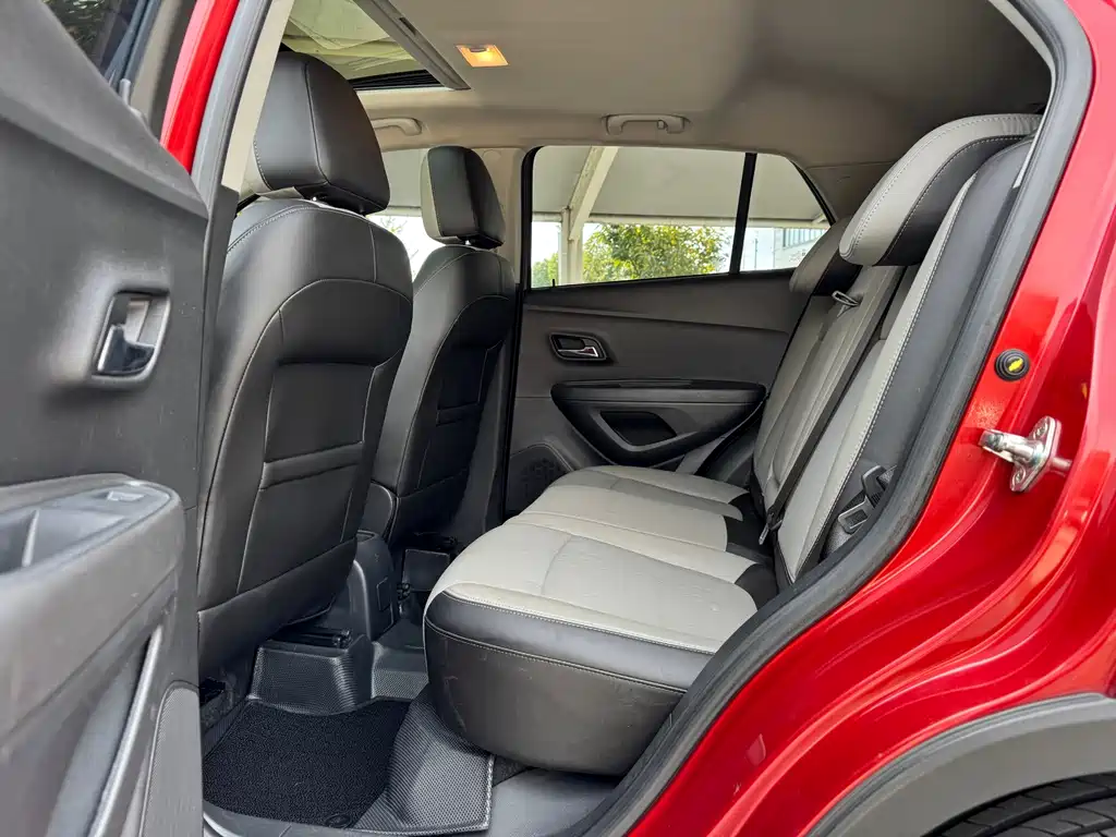 Chevrolet Trax — миниатюра 10