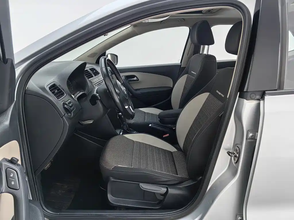 Volkswagen Polo — миниатюра 10