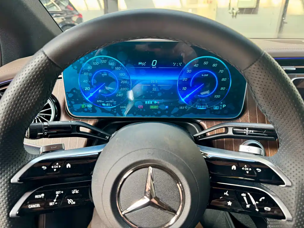 Mercedes-Benz EQE 2025 500 4MATIC