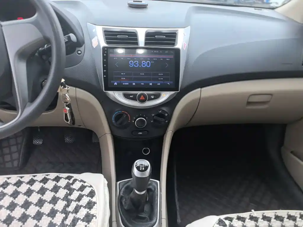 Hyundai Verna — миниатюра 13