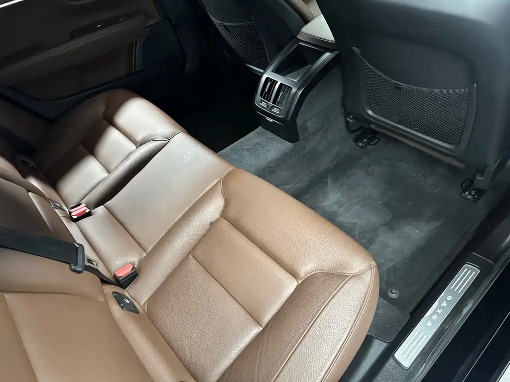 Volvo S90 — миниатюра 14