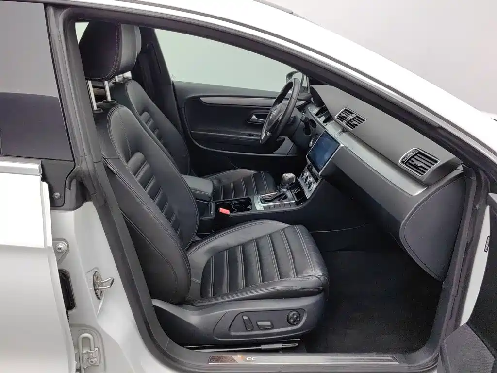 Volkswagen CC — миниатюра 23
