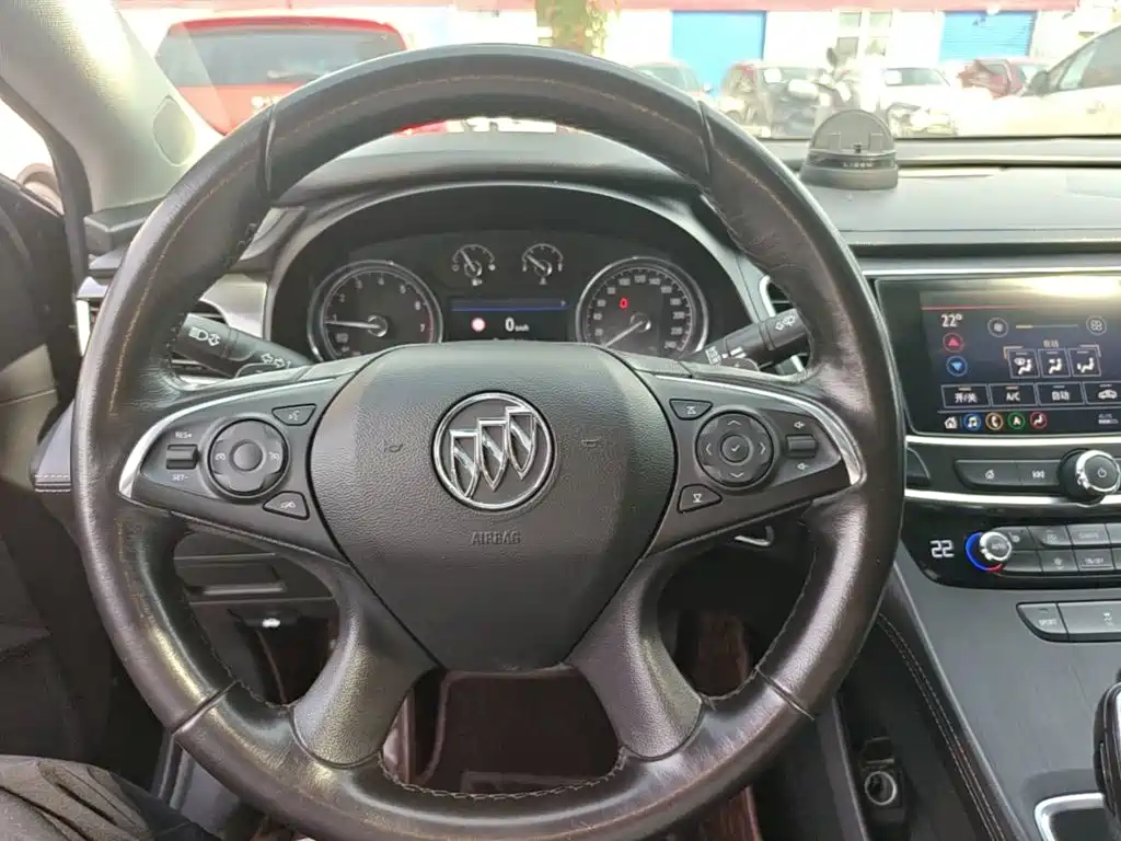 Buick LaCrosse — миниатюра 11