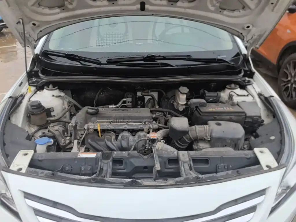 Hyundai Verna — миниатюра 20