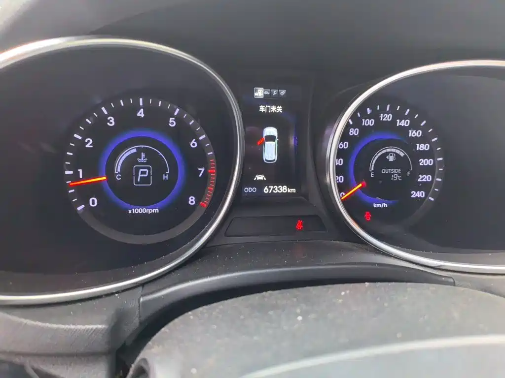 Hyundai Santa Fe — миниатюра 7