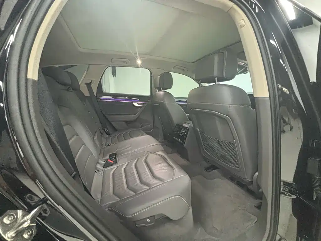 Volkswagen Touareg — миниатюра 20