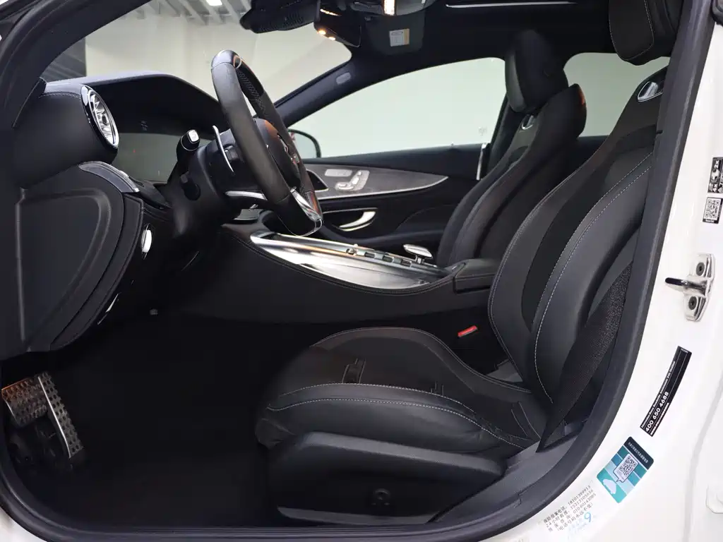 MERCEDES-BENZ AMG GT