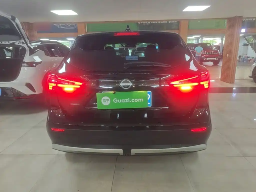 Nissan Qashqai — миниатюра 6