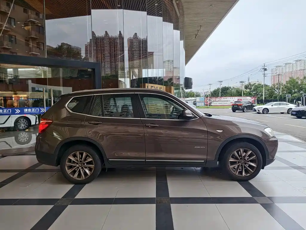 BMW X3 (Import) — миниатюра 7