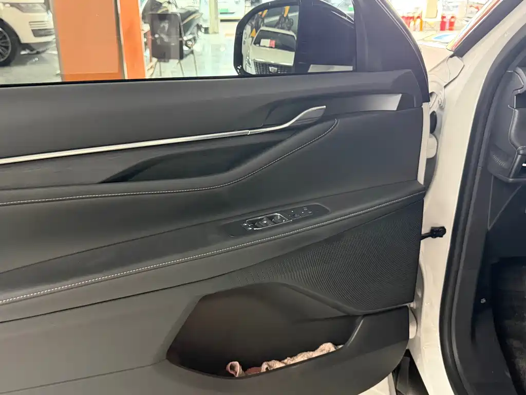 Ford Edge — миниатюра 6