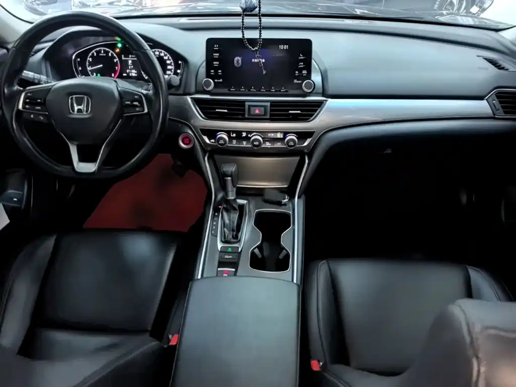 Honda Accord — миниатюра 10