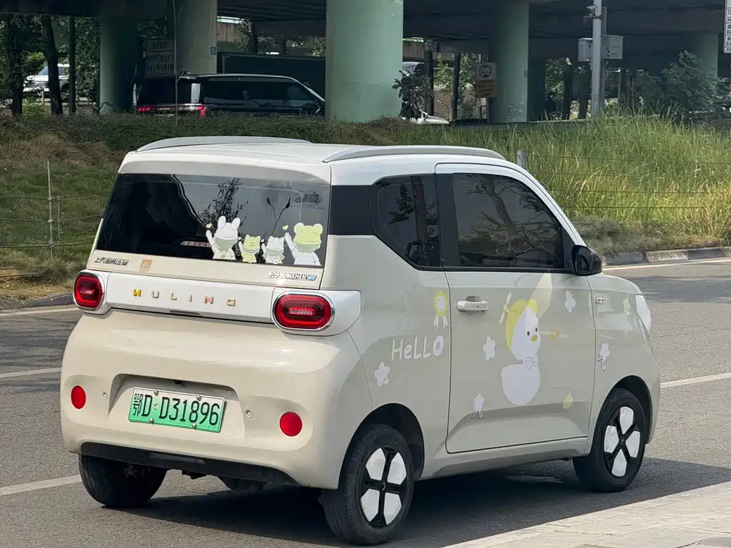 Wuling MINIEV — миниатюра 12