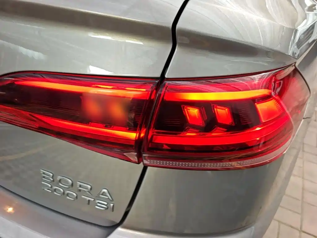 Volkswagen Bora — миниатюра 8